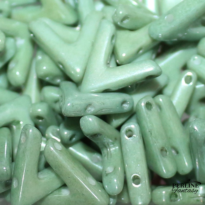 Ava Beads Chalk White Teal Luster