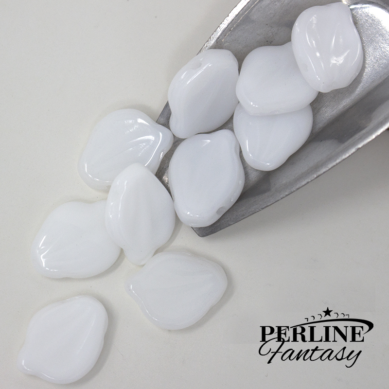 Peony Petal White 12 x 15 Mm